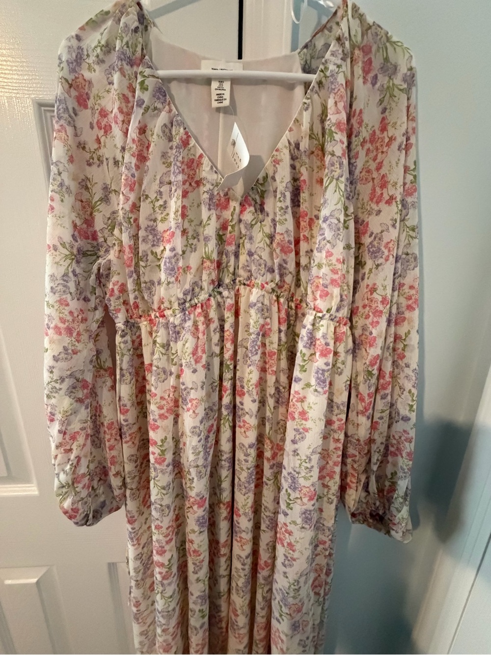 NWT H&M MAMA Maternity floral Long-Sleeve Smocked Waist Dress